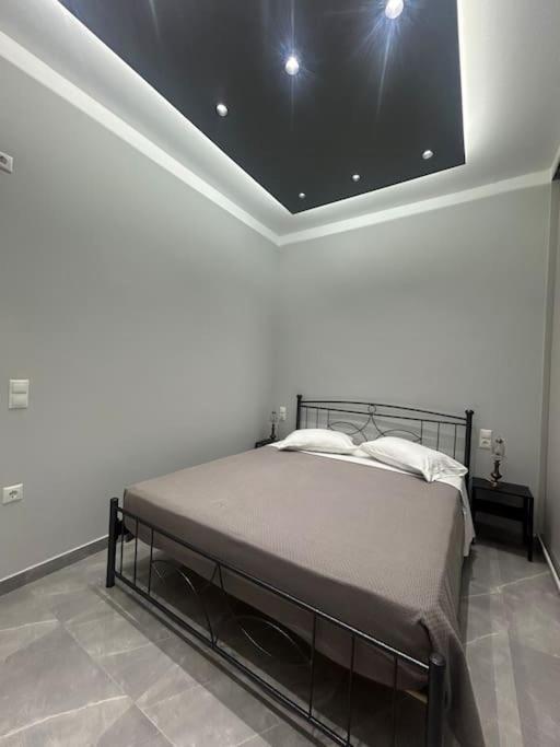 Luxury Apt 5Min To Metro Nikaia Piraeus Bagian luar foto