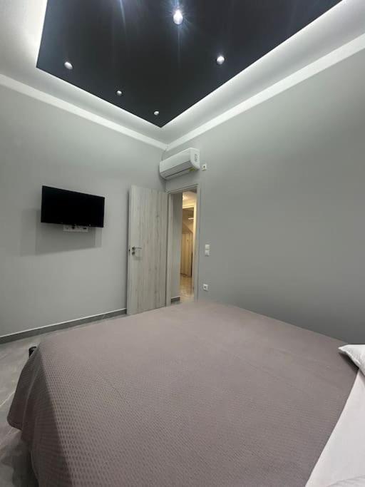 Luxury Apt 5Min To Metro Nikaia Piraeus Bagian luar foto
