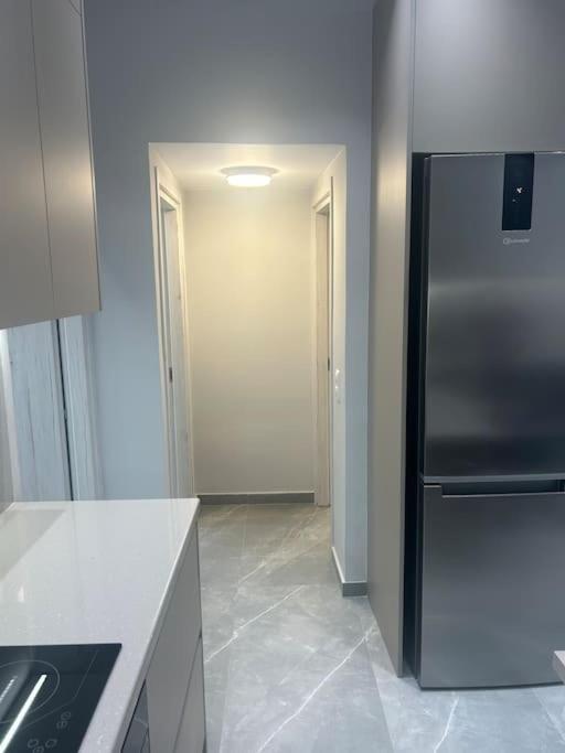Luxury Apt 5Min To Metro Nikaia Piraeus Bagian luar foto
