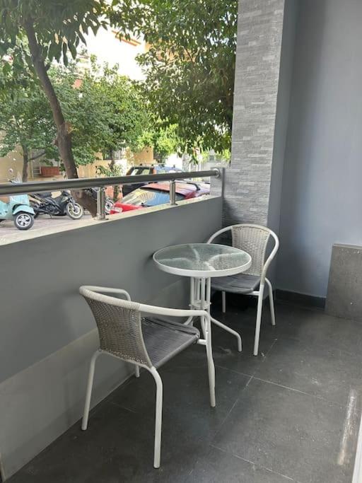 Luxury Apt 5Min To Metro Nikaia Piraeus Bagian luar foto
